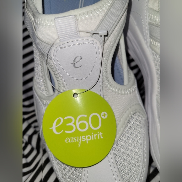 NWOT 360 by Easy Spirit Shoes slip on shoes, size 6 - Picture 2 of 5